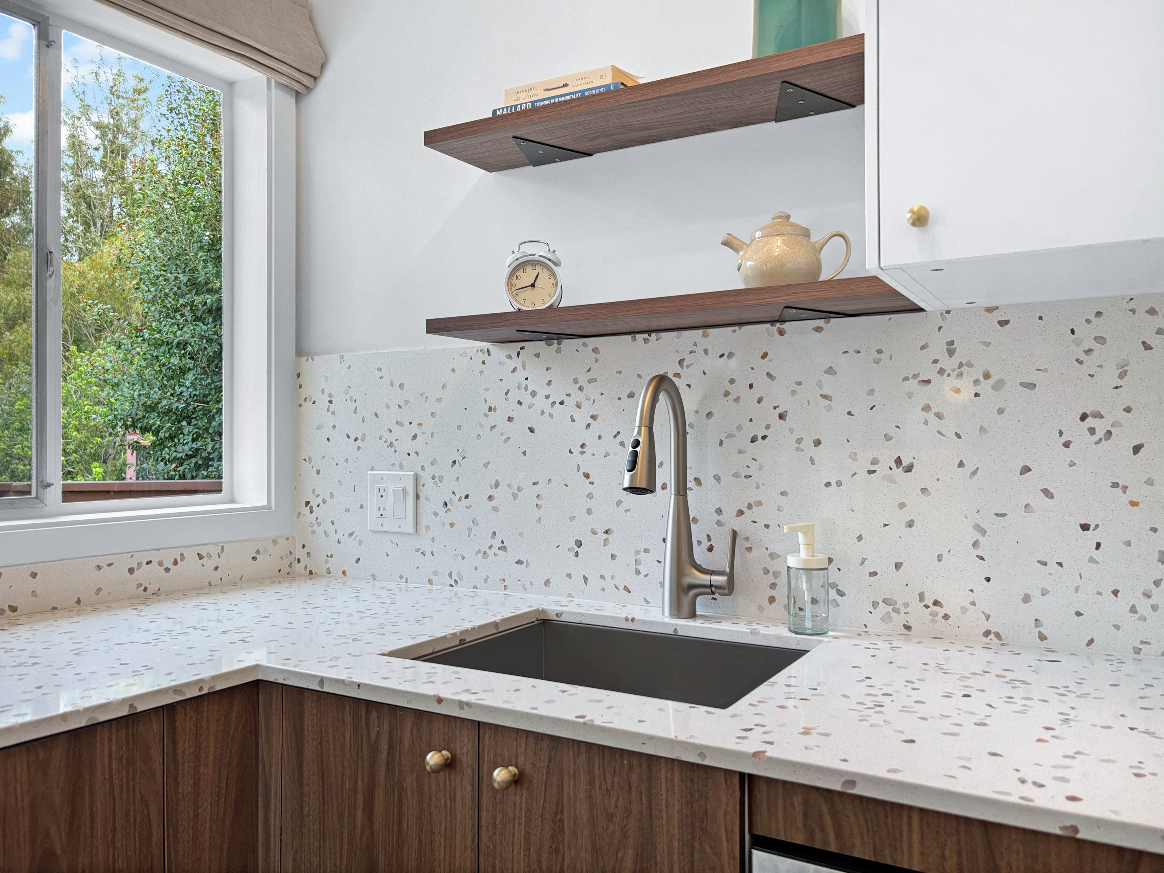 Kitchen sink