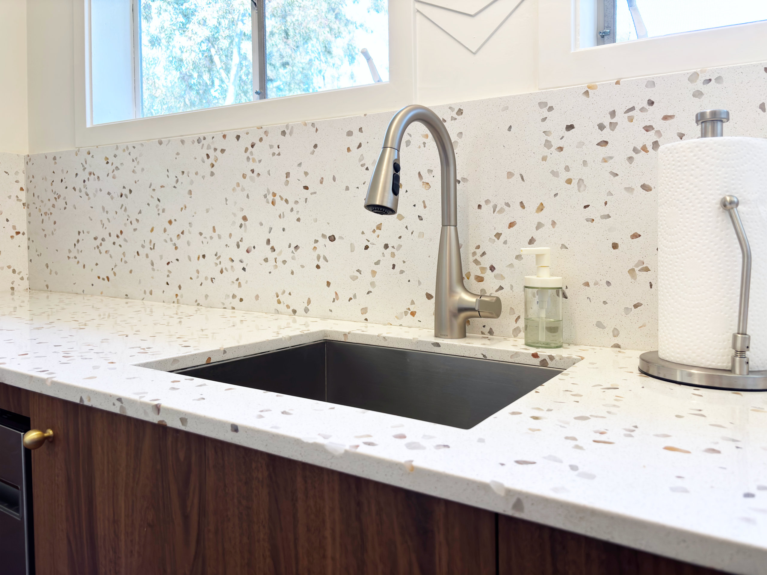 Kitchen sink